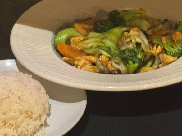 Chicken Lemongrass and Chili Stir Fry.