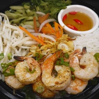 Garlic Shrimp Vermicelli Bowl
