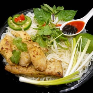Grilled Chicken Pho